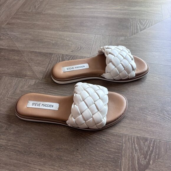 Steve Madden Women's Paislee Flat Sandal - Picture 2 of 7